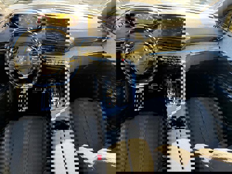 Image Peugeot 5008 2.0 BlueHDi 180 GT EAT8 Matrix leds GPS Carplay Caméra 7 places Régul Adapt Clim auto Gtie 1 an 